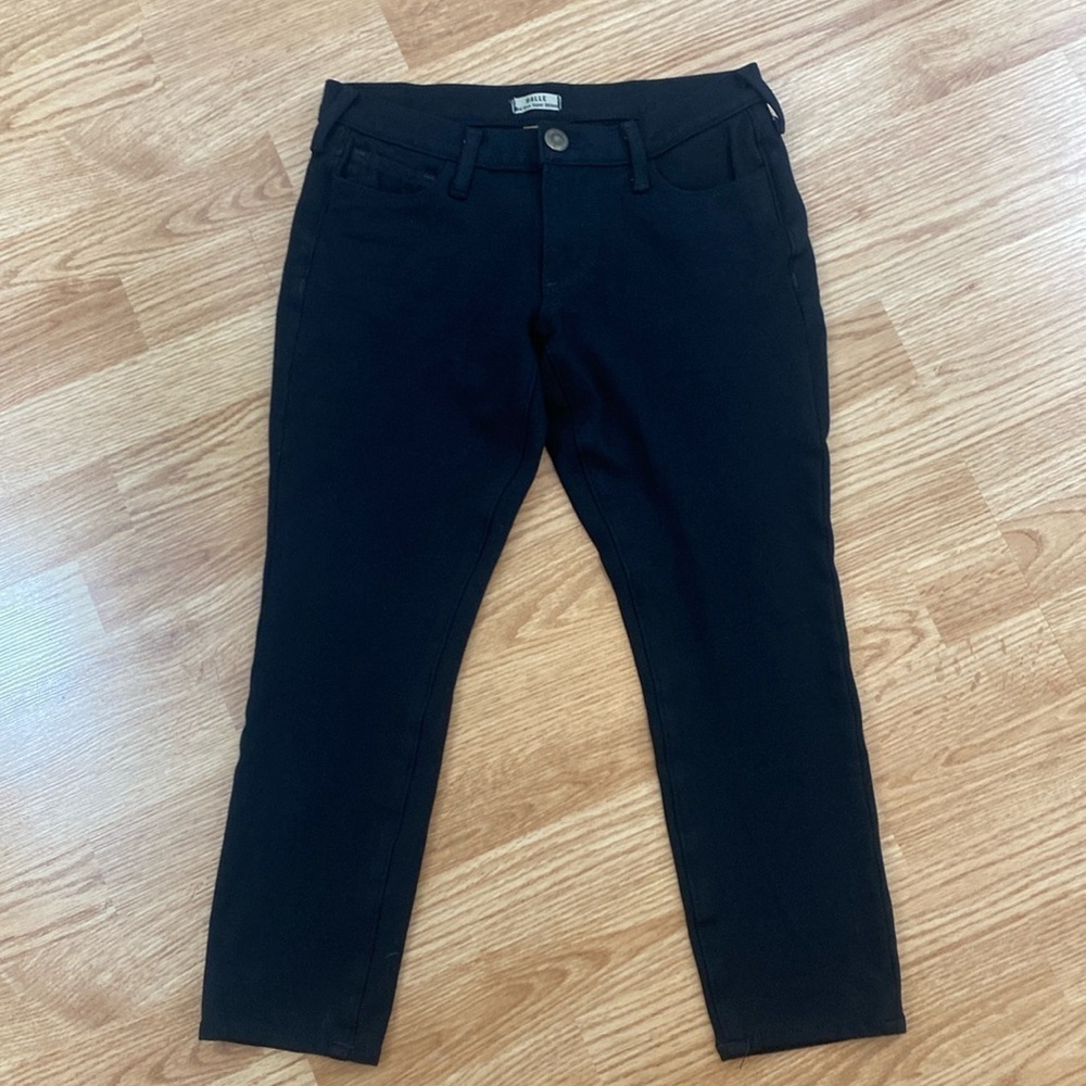 True Religion Halle Mid-Rise‎ Super Skinny Capris